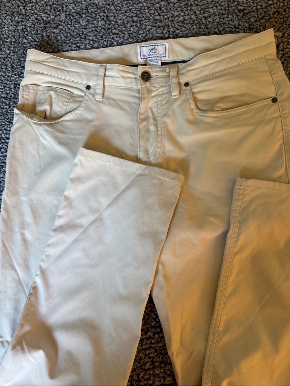 Southern Tide Men's Slim pants with performance fabric